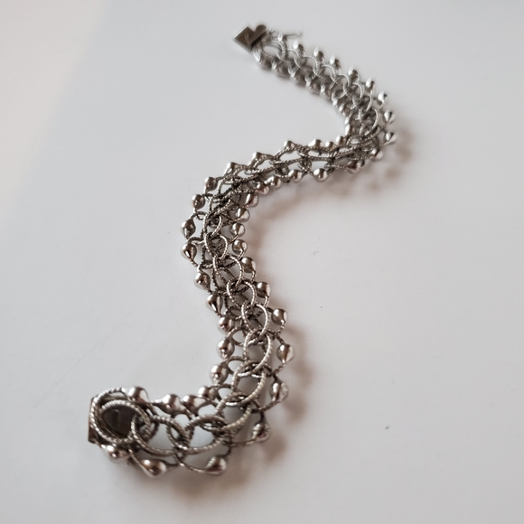 Vintage sterling ornate circle link bracelet - Picture 4 of 7